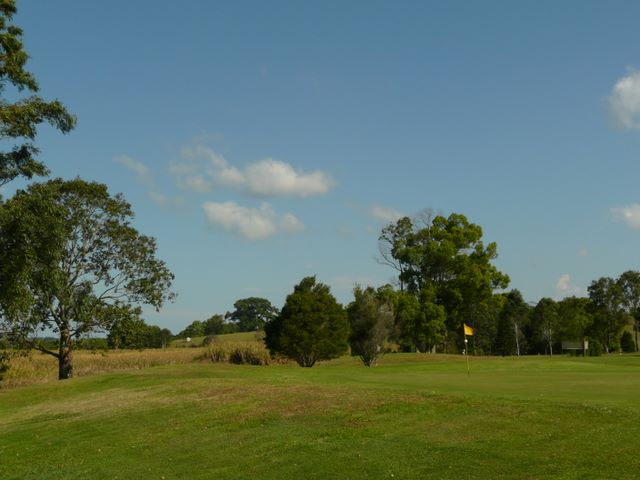 Mullumbimby Golf Course - Mullumbimby: Green on Hole 15 has steep approach.