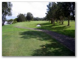 Nambucca Heads Island Golf Course - Nambucca Heads: Fairway view Hole 2