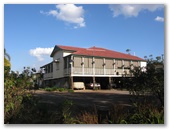 Twin Gums Caravan Park - Nanango: Managers residence