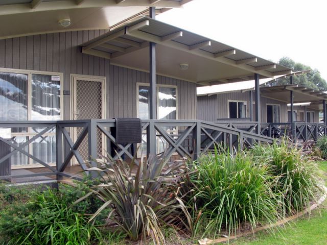 Easts Narooma Shores Holiday Park (BIG4) - Narooma: Cottage accommodation, ideal for families, couples and singles