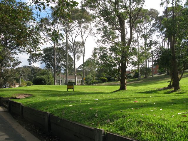 Surfbeach Holiday Park - Narooma: Narooma Golf Course is adjacent to the park