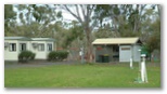 Nhill Caravan Park - Nhill: Camp Kitchen with cabins on the left.