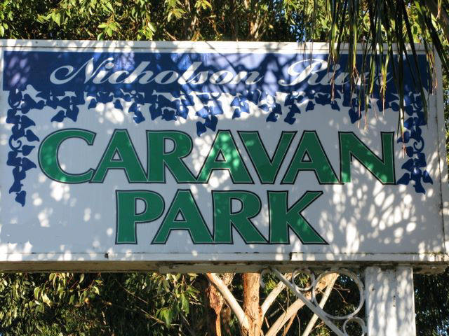 Nicholson River Holiday Park - Nicholson River: Nicholson River Caravan Park welcome sign