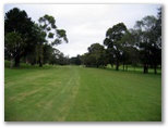 North Ryde Golf Course - North Ryde Sydney: Midway on Hole 9