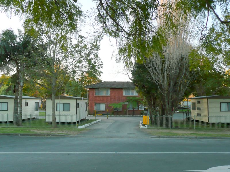 The Willows - Nowra: Entrance to the Caravan Park