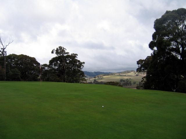 Oberon Golf Course - Oberon: Green on Hole 2