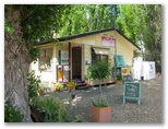 Omeo Caravan Park - Omeo: Reception and office