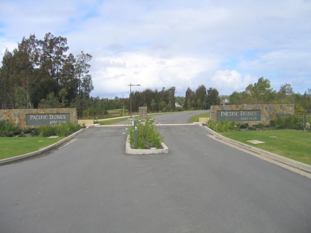 Pacific Dunes Golf Course - Medowie: Entrance to Pacific Dunes Golf Club Port Stephens
