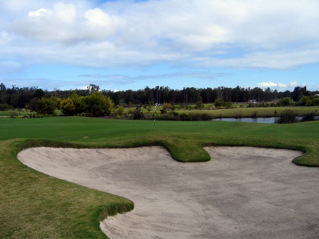 Pacific Dunes Golf Course - Medowie: Green on Hole 11