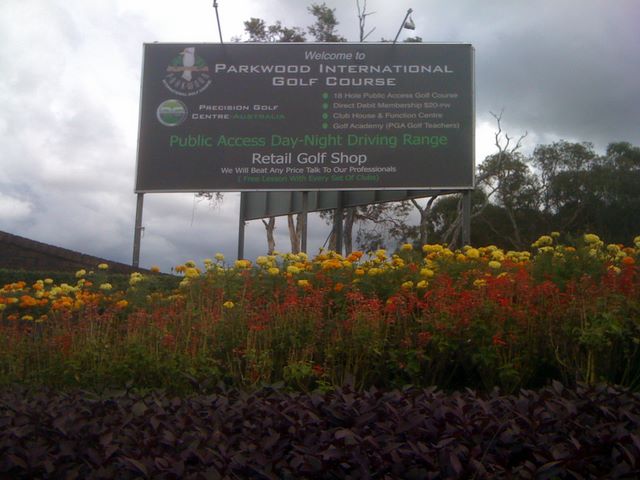 Parkwood International Golf Course - Parkwood, Gold Coast: Parkwood International Golf Course welcome sign