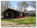 BIG4 Porepunkah Mill Holiday Park - Porepunkah: Large self-contained cottage for groups.  The cottage has views of the mountains.