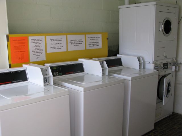 Mount Buffalo Caravan Park - Porepunkah: Interior of laundry