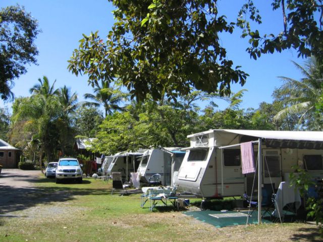 Pandanus Caravan Park - Port Douglas: Powered sites for caravans
