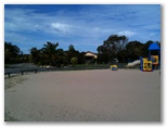 Port Elliot Holiday Park - Port Elliot: Large sandy area for kids to play in