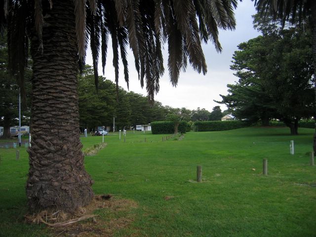 Gardens By East Beach Caravan Park - Port Fairy: Area for tents and camping