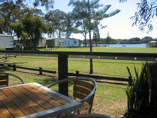 Edgewater Holiday Park - Port Macquarie: Cottages have views of the river