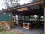 Edgewater Holiday Park - Port Macquarie: Dismal BBQ area