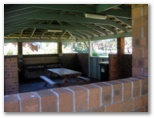 Lighthouse Beach Holiday Village - Port Macquarie: Camp kitchen and BBQ area