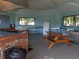 Melaleuca Caravan Park - Port Macquarie: camp kitchen