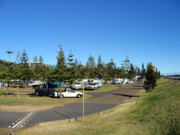 Sundowner Breakwall Tourist Park - Port Macquarie: Good paved roads throughout the park
