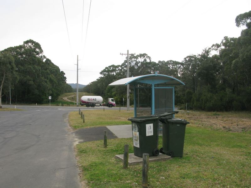 Princes Highway and Sussex Inlet Road Turnoff - Sussex Inlet: Buses may stop here