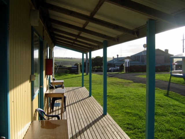 Apostles Camping Park & Cabins - Princetown: View from cabin verandah looking back toward the park entrance