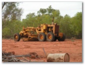 Indee Station Farmstay - Pt Hedland: Indee Station Farmstay heavy machinery.