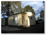 Crestview Tourist Park 2005 - Queanbeyan: Cottage accommodation ideal for families, couples and singles