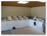BIG4 Beacon Resort - Queenscliff: Interior of laundry