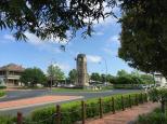 Quirindi Caravan Park - Quirindi: Clock tower. Quirindi  has many marvellous gardens.