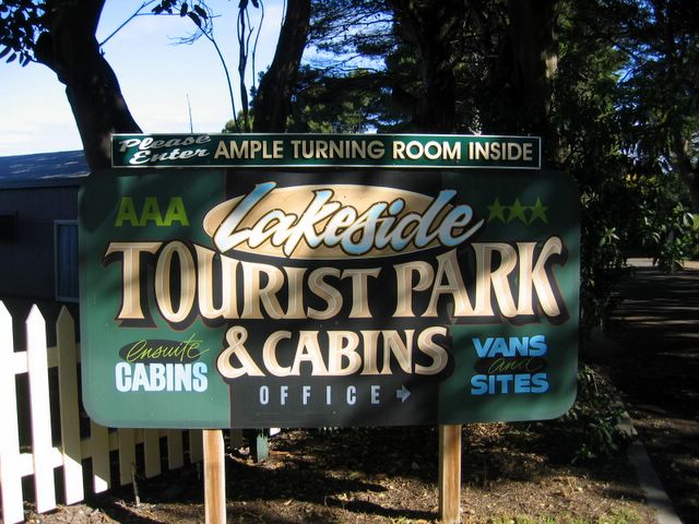 Lakeside Tourist Park 2006 - Robe: Lakeside Tourist Park 2006 welcome sign