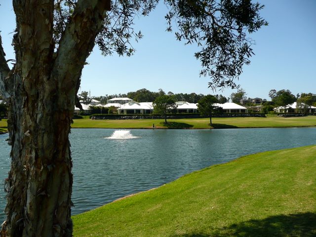 Royal Pines Golf Course - Benowa: Magnificent lake adjacent to Hole 6