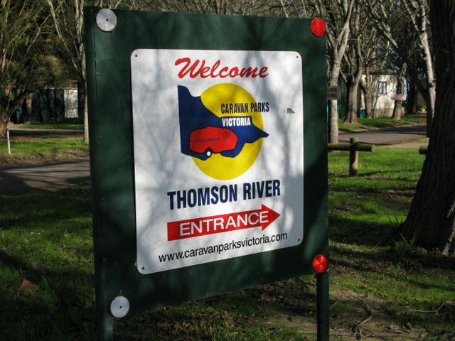 Thomson River Caravan Park - Sale: Thomson River Caravan Park welcome sign