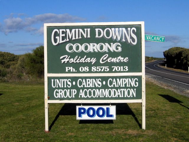 Gemini Downs Holiday Centre - Salt Creek: Gemini Downs Holiday Centre welcome sign