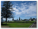 Shellharbour Beachside Tourist Park - Shellharbour: Powered sites for caravans with magnificent ocean views