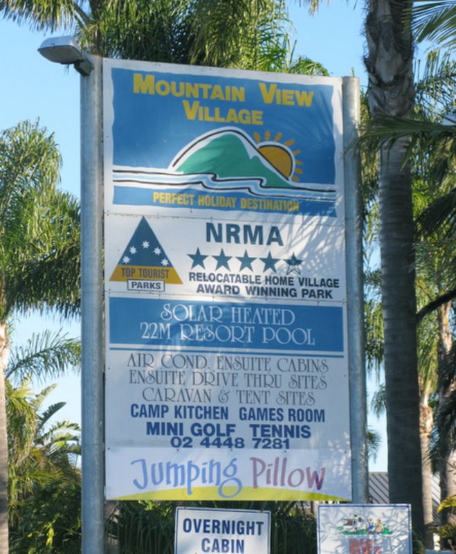 Mountain View Caravan and Mobile Home Village - Shoalhaven Heads: Welcome sign