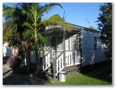 Mountain View Caravan and Mobile Home Village - Shoalhaven Heads: Cottage accommodation, ideal for families, couples and singles