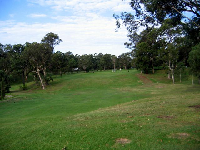 Shortland Waters Golf Course - Shortland: Approach to the Green on Hole 5