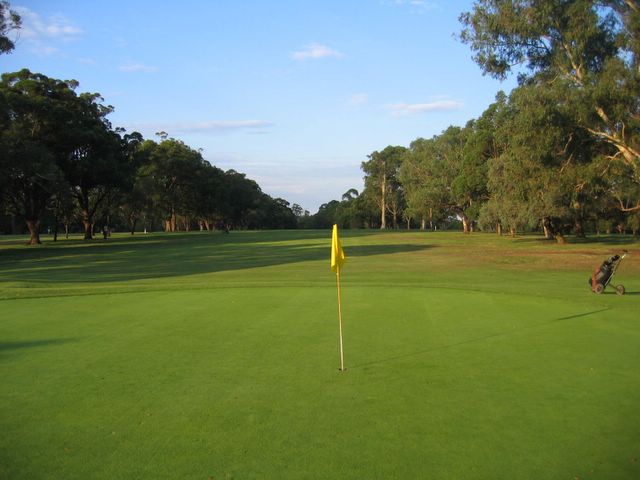 Shortland Waters Golf Course - Shortland: Green on Hole 9 looking back along fairway