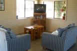 Sommerville Valley Tourist Park - Stanthorpe: TV viewing area