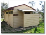 Stawell Park Caravan Park - Stawell: Rest room adjacent to pool and also to reception for new arrivals