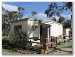 Stawell Park Caravan Park - Stawell: Camp kitchen and BBQ area