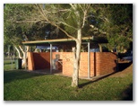 Stuarts Point Holiday Park - Stuarts Point: BBQ facilities in the reserve adjacent to the Caravan Park