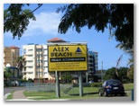 Alex Beach Cabins & Tourist Park - Alexandra Headland: Alex Beach Top Tourist Park welcome sign