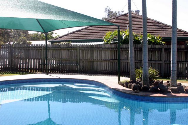Dicky Beach Family Holiday Park - Caloundra: Swimming pool