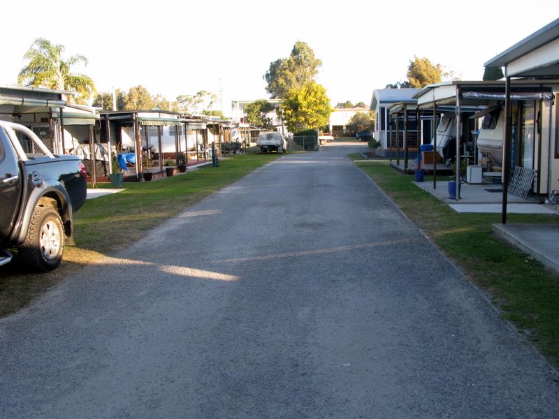 Badgee Caravan Park - Sussex Inlet: Good paved roads throughout the park