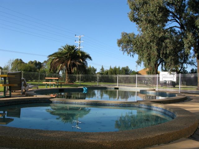 Swan Hill Holiday Park - Swan Hill: Swimming pool