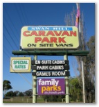 Swan Hill Holiday Park - Swan Hill: Swan Hill Holiday Park welcome sign