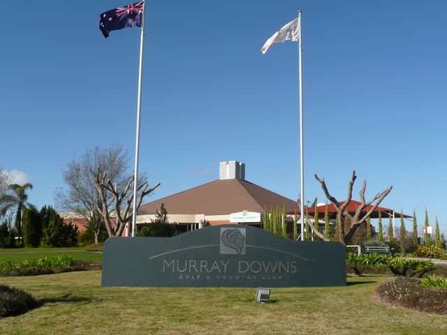 Murray Downs Golf & Country Club - Swan Hill: Murray Downs Golf & Country Club welcome sign
