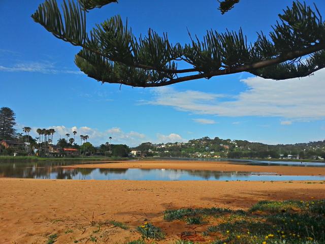 BIG4 Sydney Lakeside Holiday Park - Narrabeen: The quiet and welcoming lake beside the park